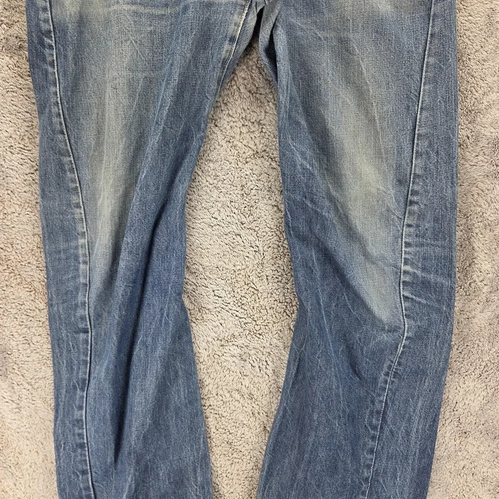 Vintage Levis Engineered Jeans Mens Blue Twisted Medium Wash Zip Fly Fits 34x30